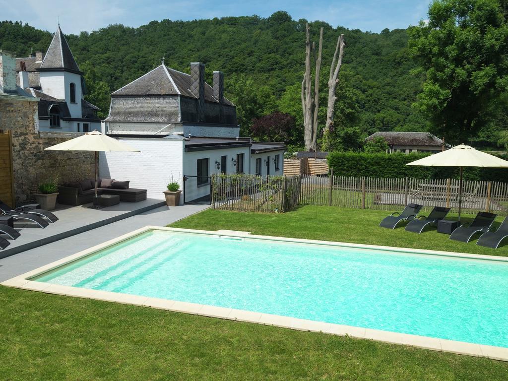 Modern Mansion In Hasti Re Par Del With Pool Villa Hastiere-par-dela Buitenkant foto