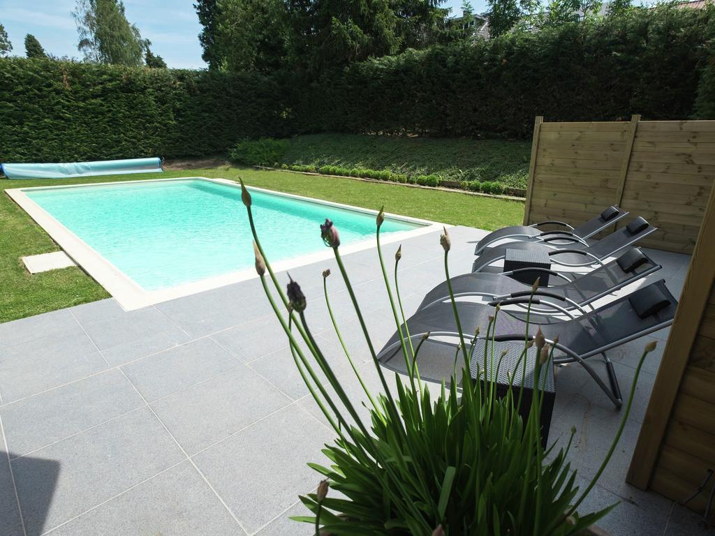 Modern Mansion In Hasti Re Par Del With Pool Villa Hastiere-par-dela Buitenkant foto