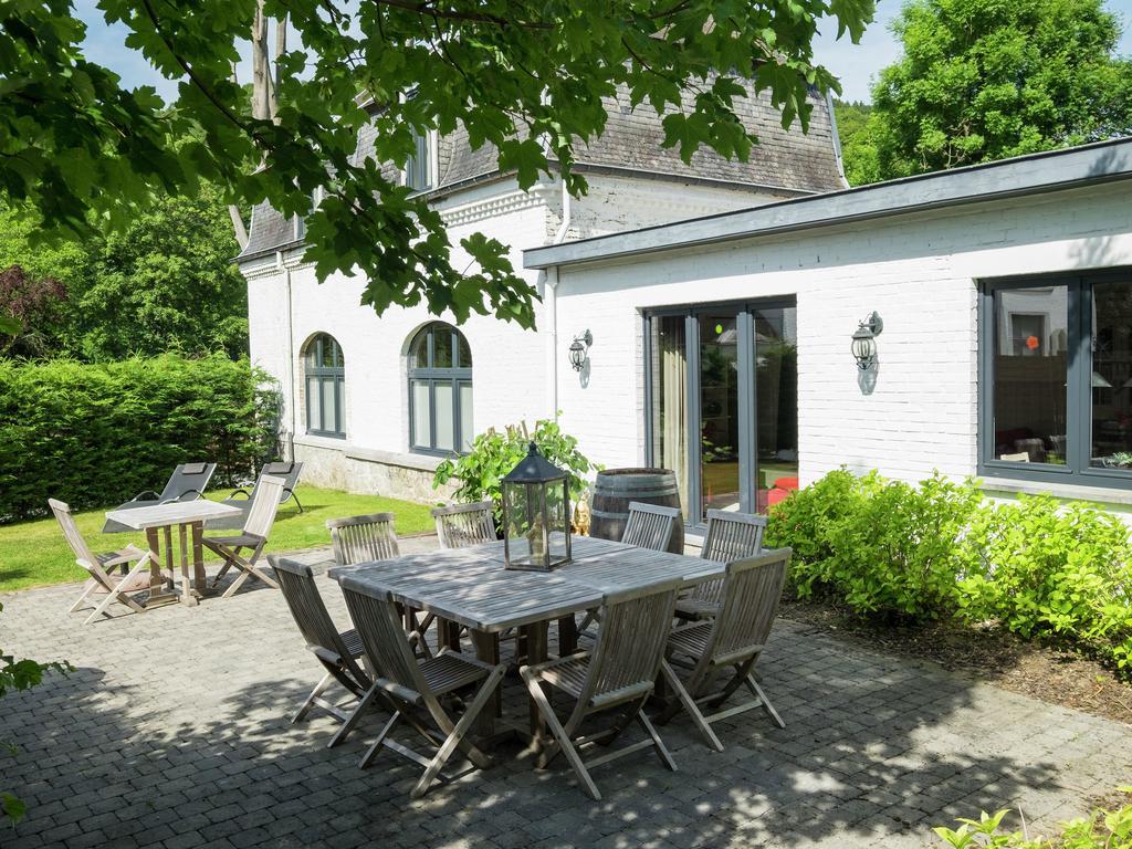 Modern Mansion In Hasti Re Par Del With Pool Villa Hastiere-par-dela Buitenkant foto